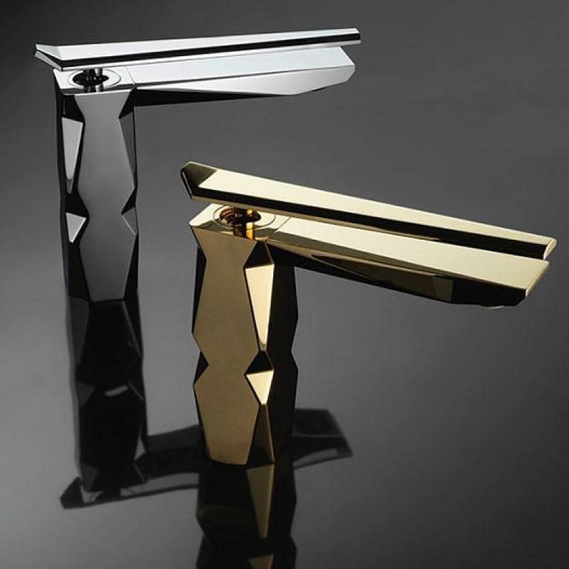 Złote baterie umywalkowe - ekskluzywnie w łazience